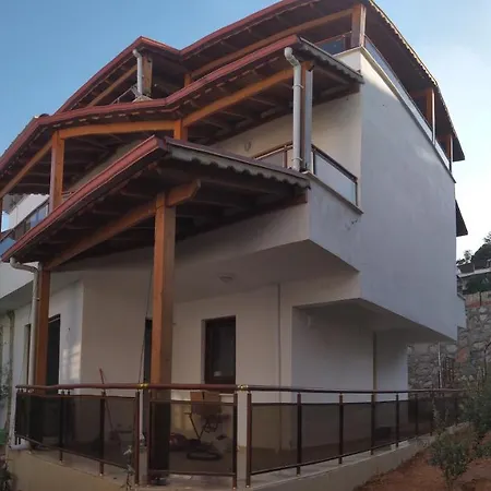 Cheerful 3 Bedroom Milas