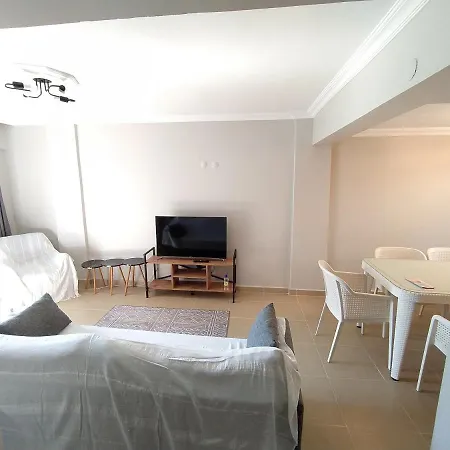 Cheerful 3 Bedroom *