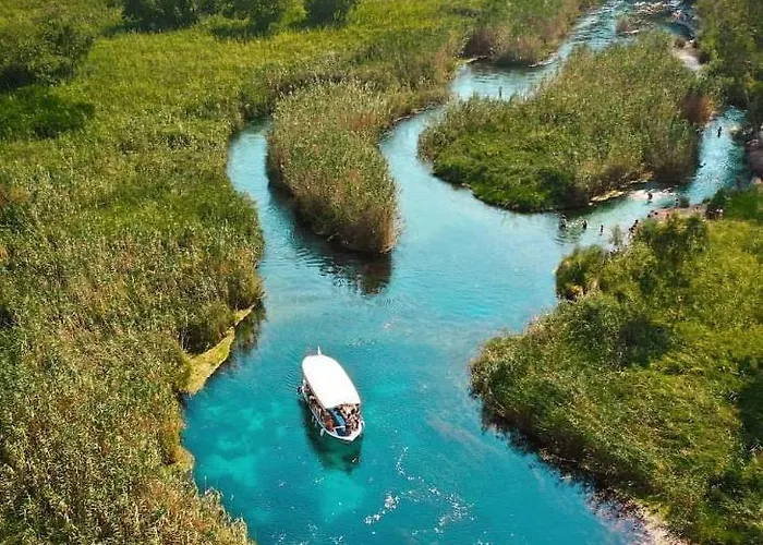 Cheerful 3 Bedroom Tatil Evi Milas