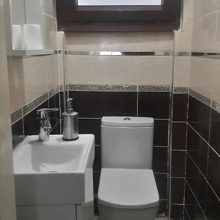 Semesterbostad Cheerful 3 Bedroom *