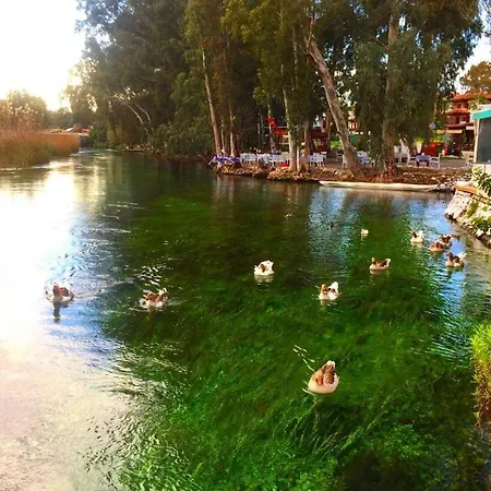 Cheerful 3 Bedroom Semesterbostad *